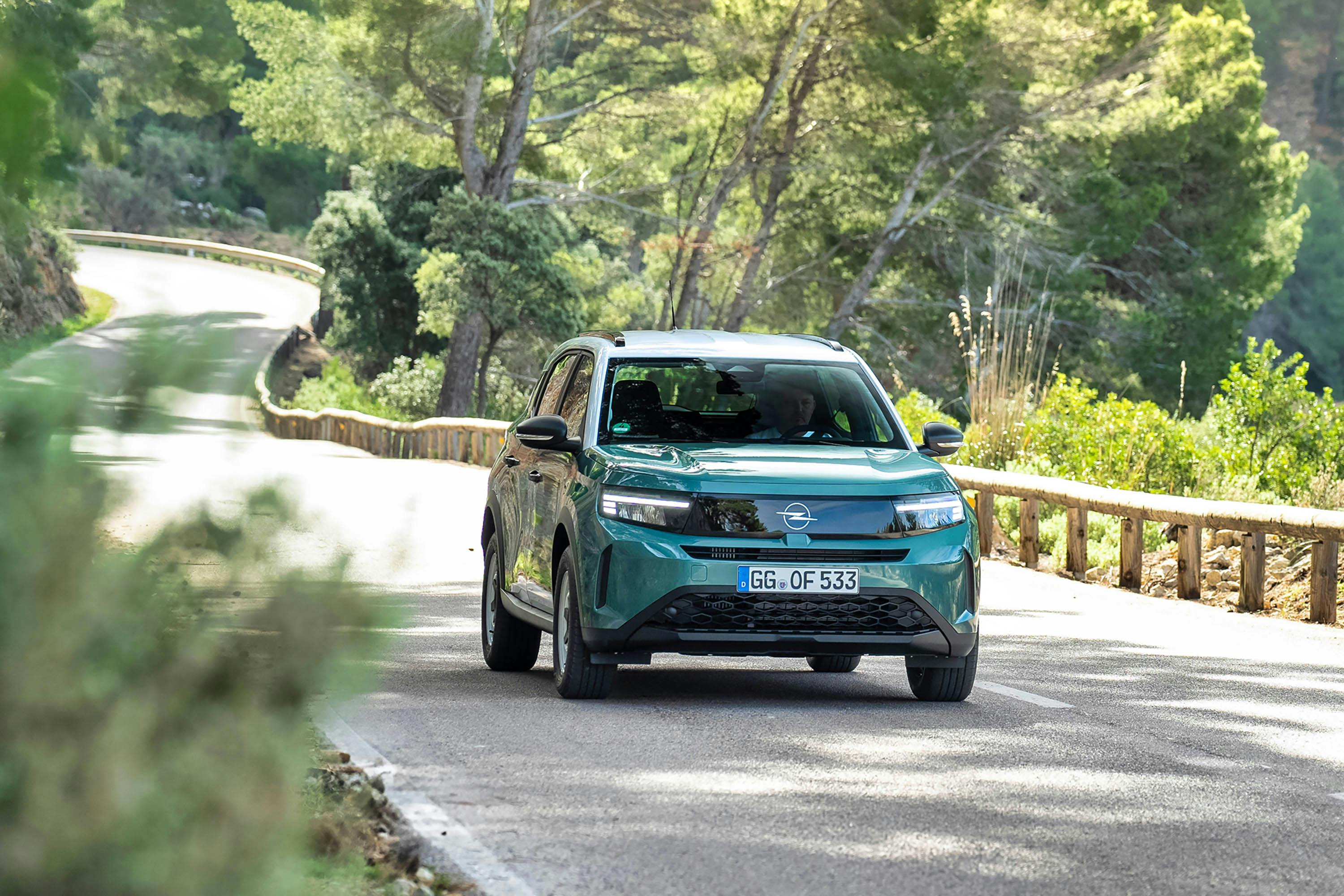 Opel frontera electric rijtest