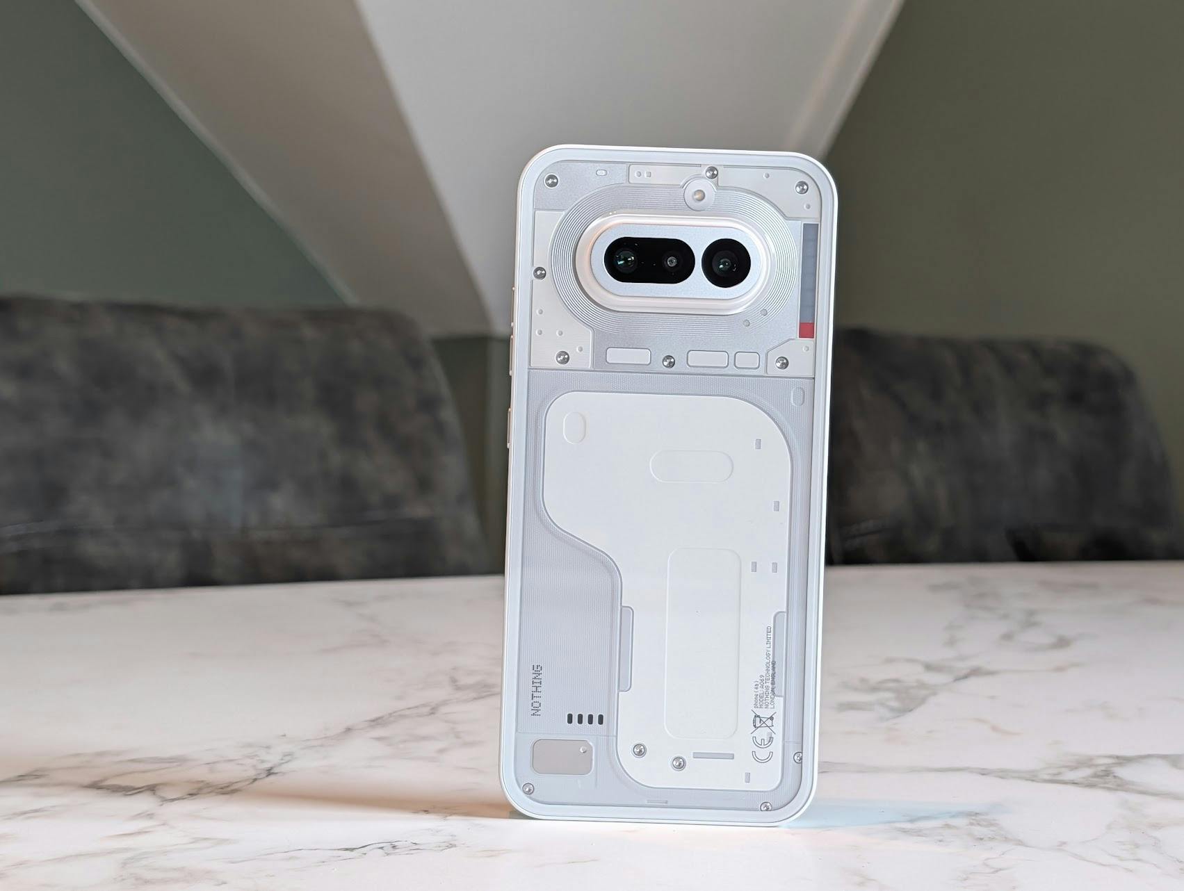 Review Nothing Phone (4a) – Van buiten opvallender dan van binnen